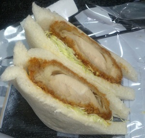 セブンイレブンのサンドイッチ チキンカツサンド 新発売 ぱんとパン